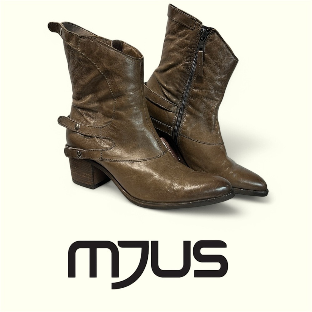 MJUS Brown Leather Ankle Boots